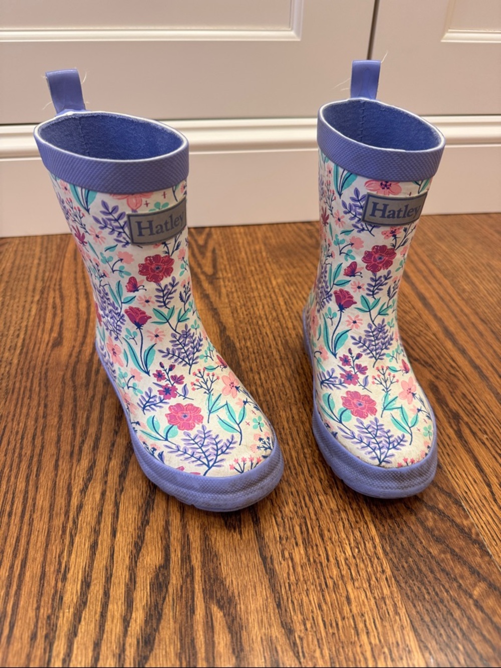 Hatley rain boots size 9 pink purple flowers